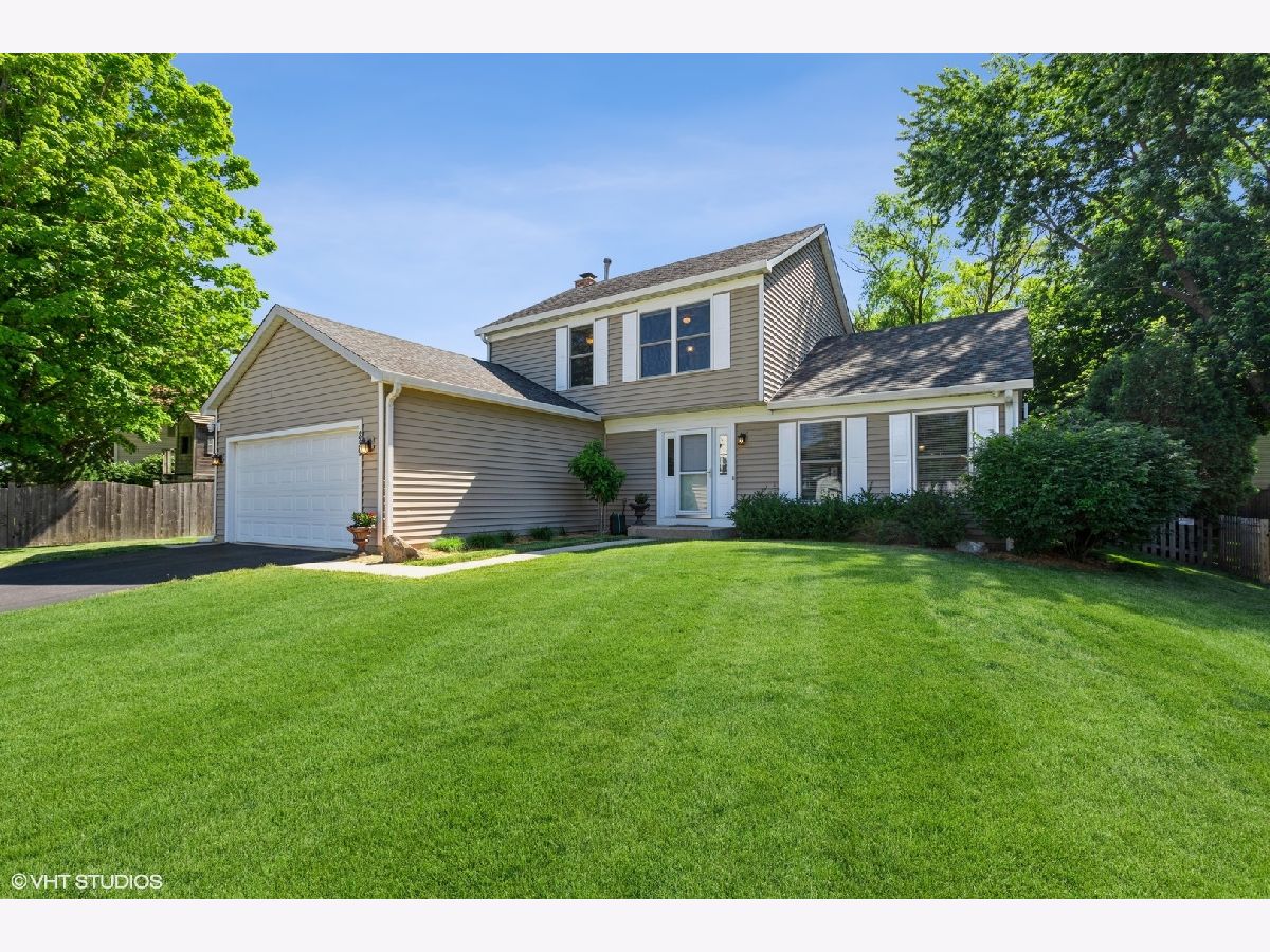 Homes Sold Spring Green Cary Illinois, 829 Brentwood