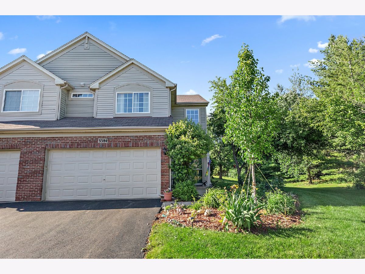 Townhomes Sold Shenandoah Townhomes Carpentersville Illinois, 3384 Blue Ridge