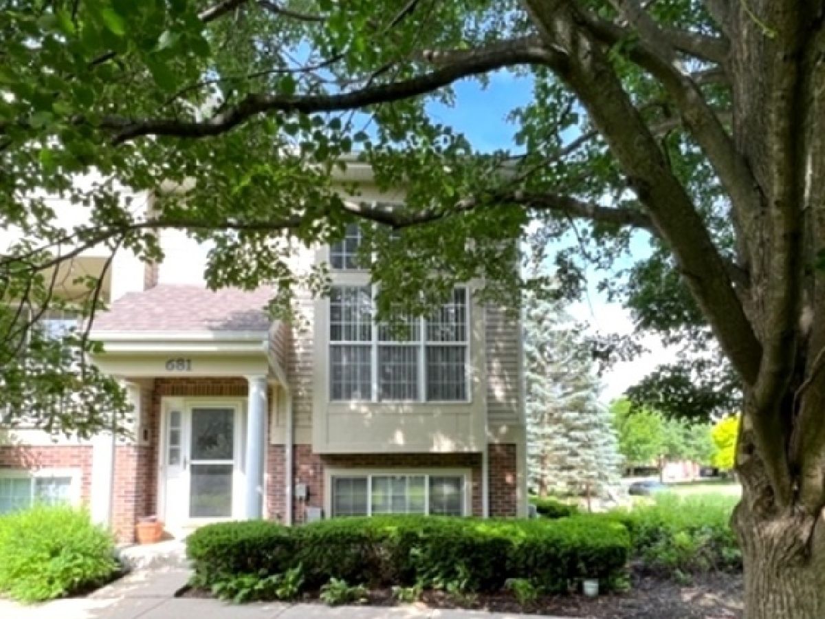 Townhomes For Sale Pheasant Run Trails St Charles Illinois, 681 Pheasant Trail