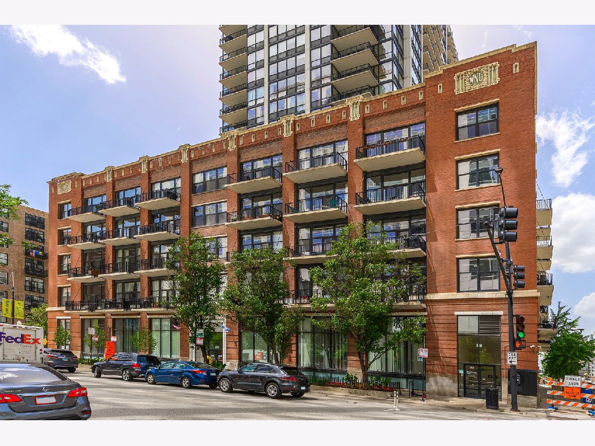 Condominiums Sold The Edge Chicago Illinois, 210 Des Plaines