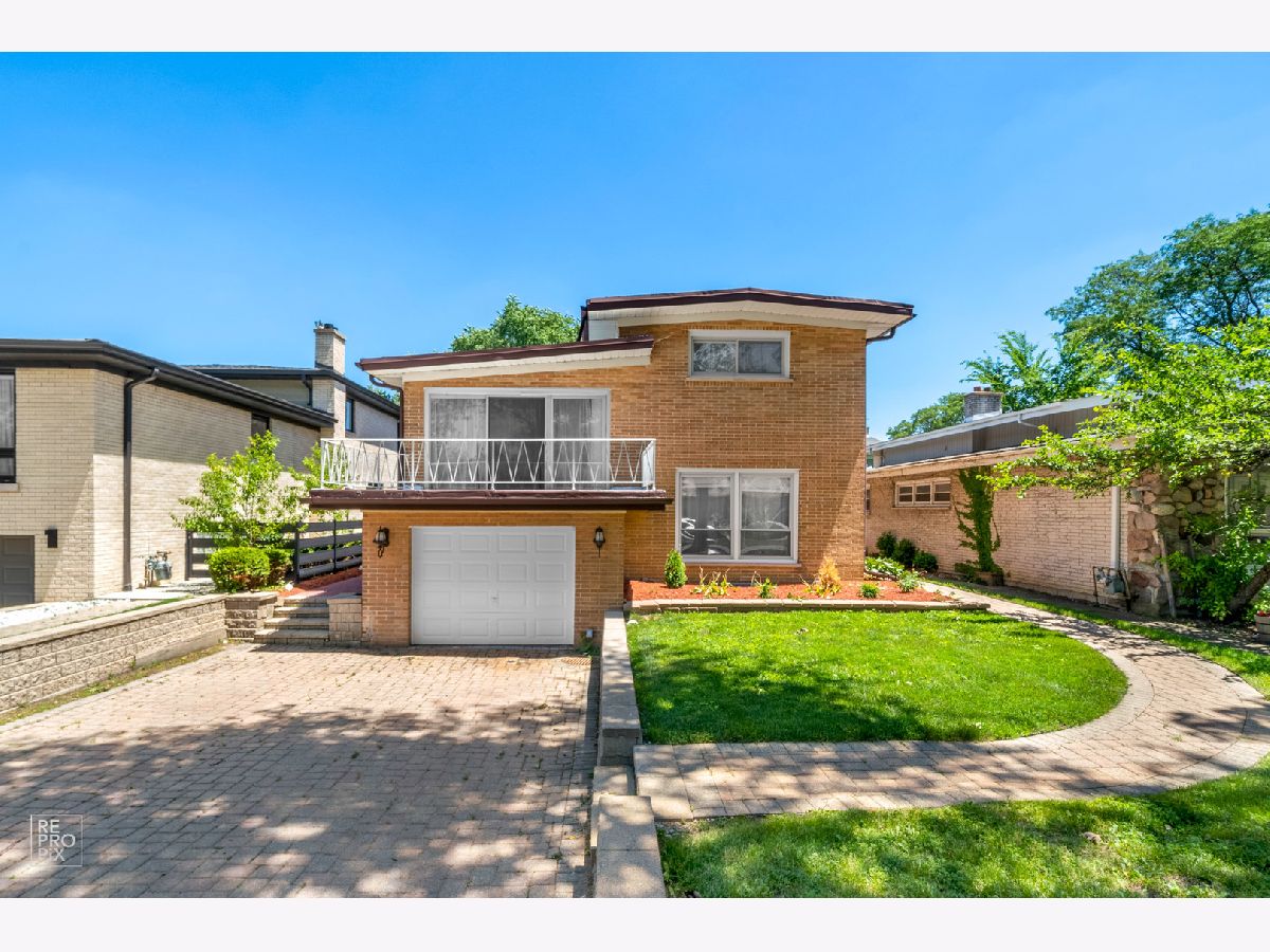 Homes Sold Lincolnwood Estates Lincolnwood Illinois, 7065 Kilpatrick