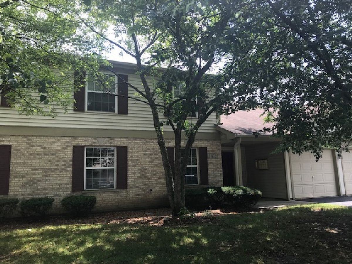Condos & Townhomes Rented Oakwood Hills Elgin Illinois, 1103 Stratford