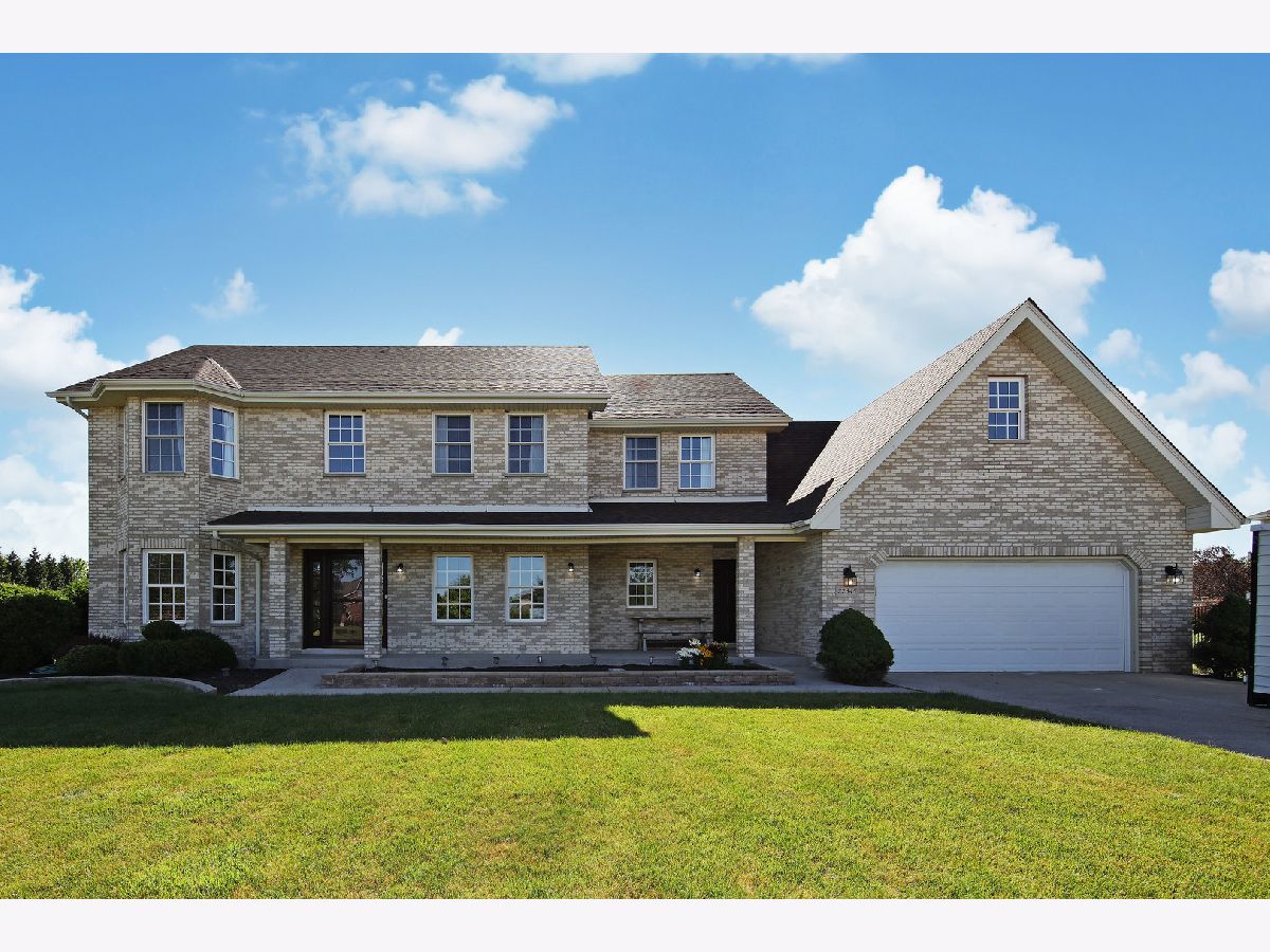 Homes Sold Grassy Knoll New Lenox Illinois, 22345 Country