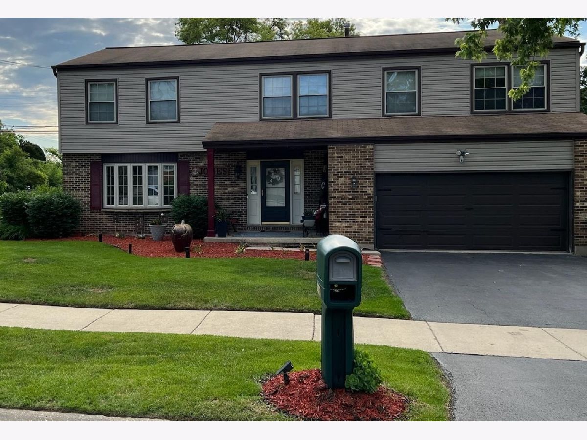 Homes Sold Oak Crest Waukegan Illinois, 3333 Burr Oak