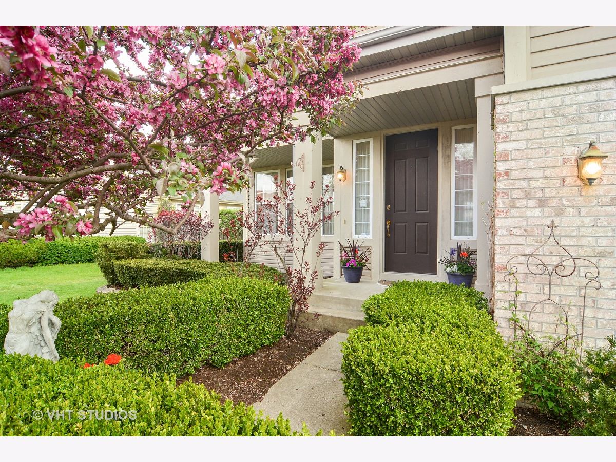 Homes Sold Mirielle Buffalo Grove Illinois, 2220 Avalon