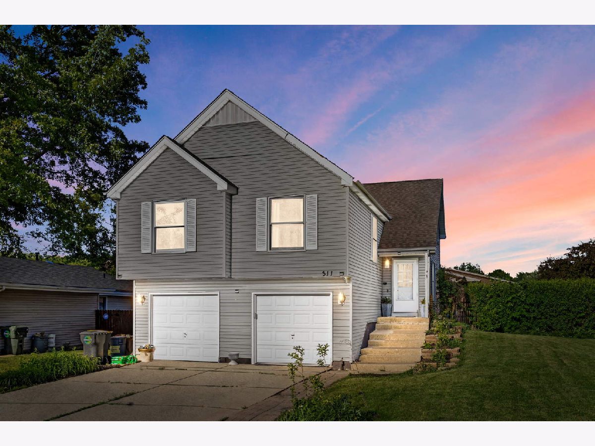 Homes Sold Settlers Lake Streamwood Illinois, 311 Park