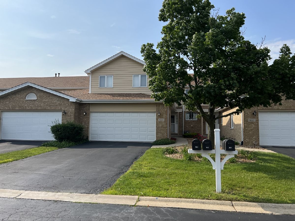 Homes & Townhomes & Condos Rented Brookside Glen Tinley Park Illinois, 8614 Bantry