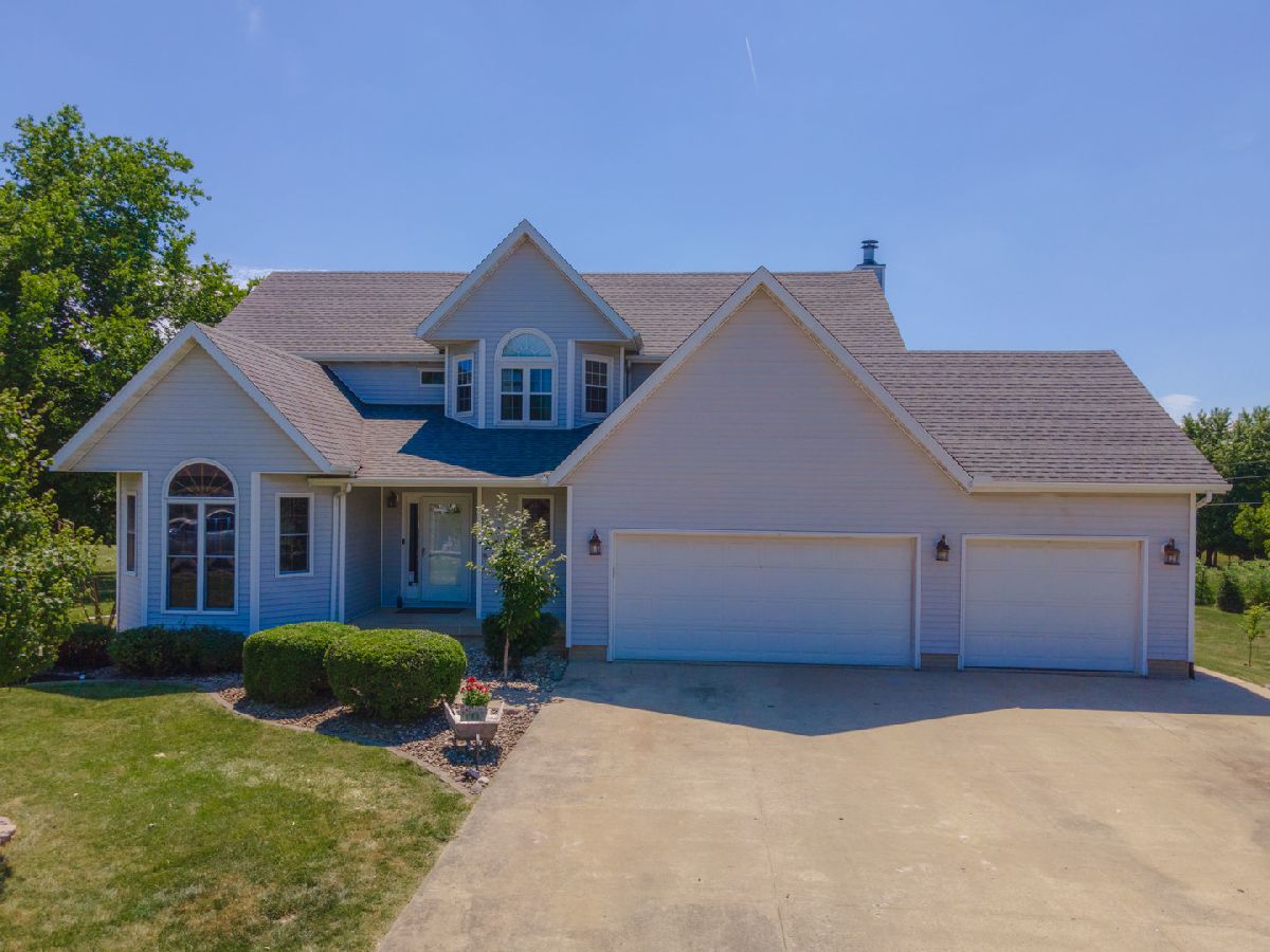 Homes Sold Westwood Bloomington Illinois, 2201 Ladue