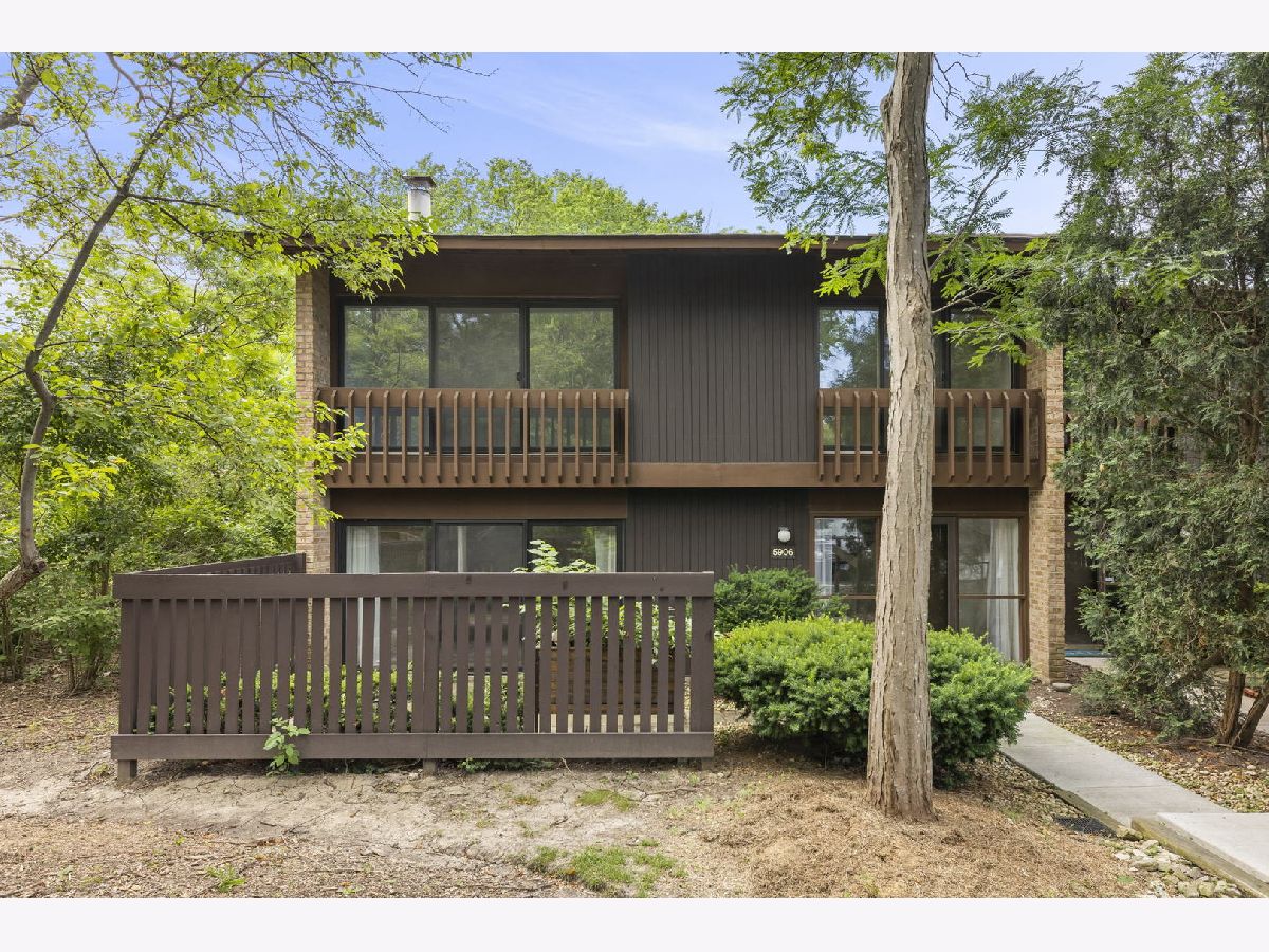 Condominiums Sold Four Lakes Village Lisle Illinois, 5906 Greenview