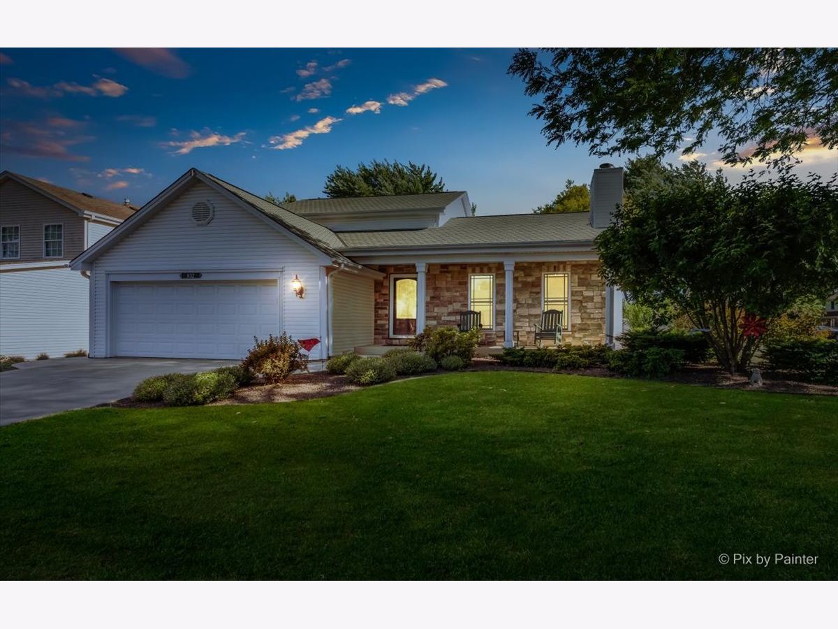 Homes Sold North Hills Carol Stream Illinois, 832 Berkshire