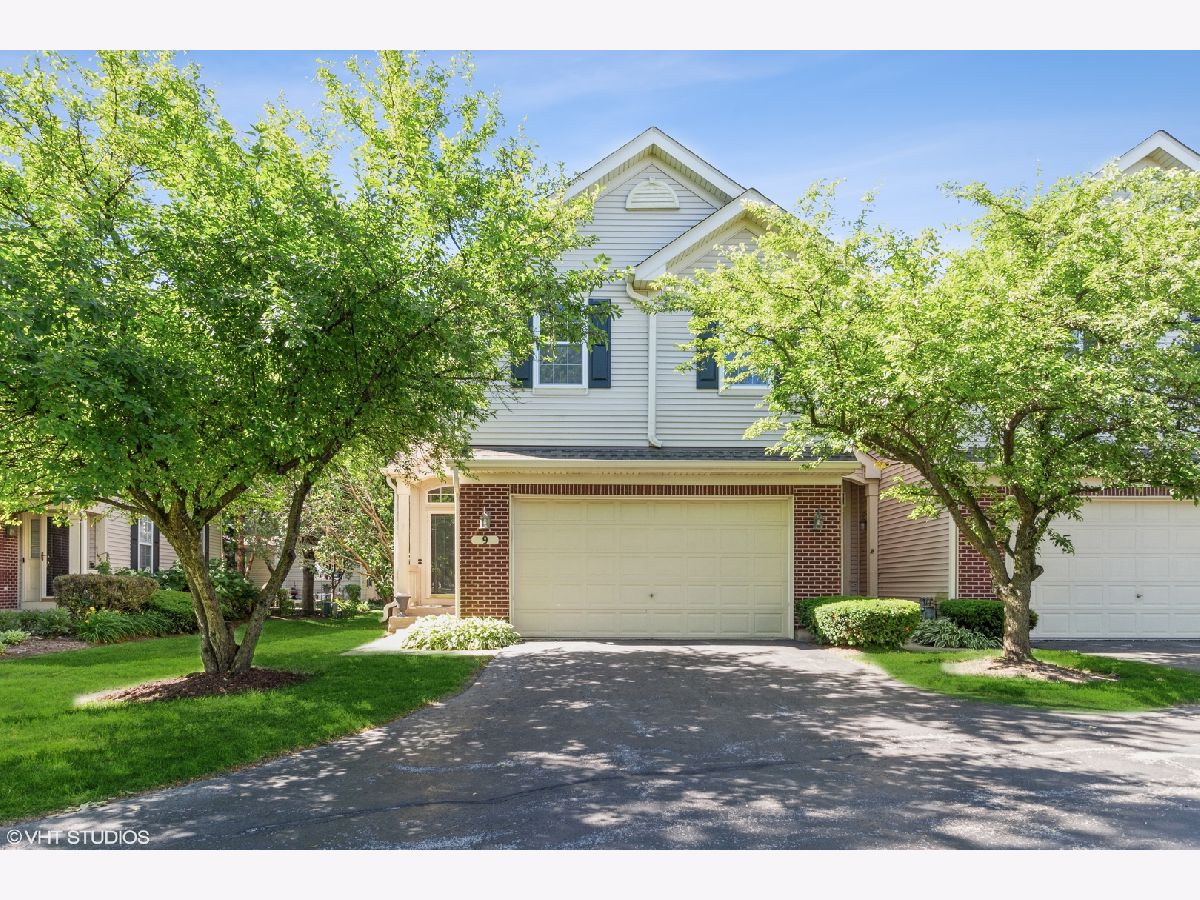 Townhomes & Homes Rented Willoughby South Algonquin Illinois, 9 Bitter Spring