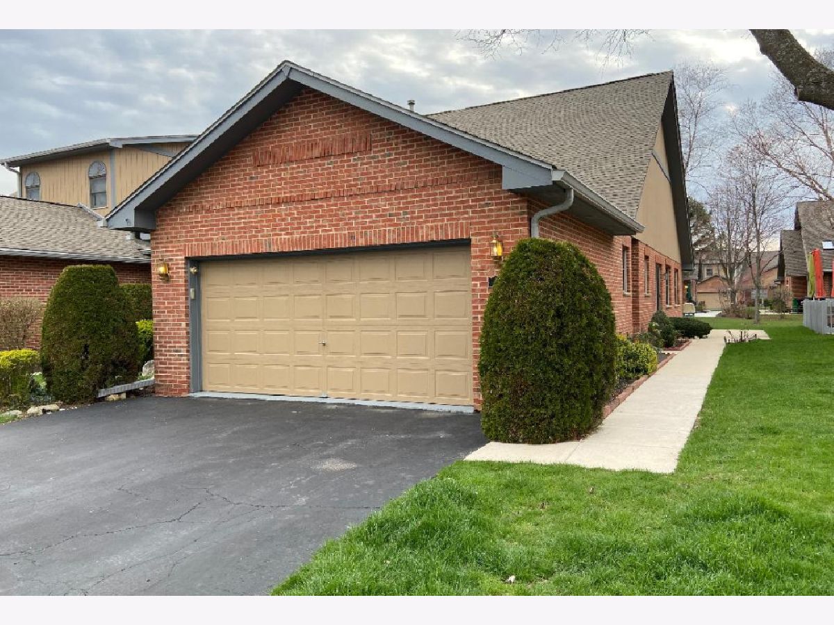 Townhomes Sold On The Park Bloomingdale Illinois, 232 William