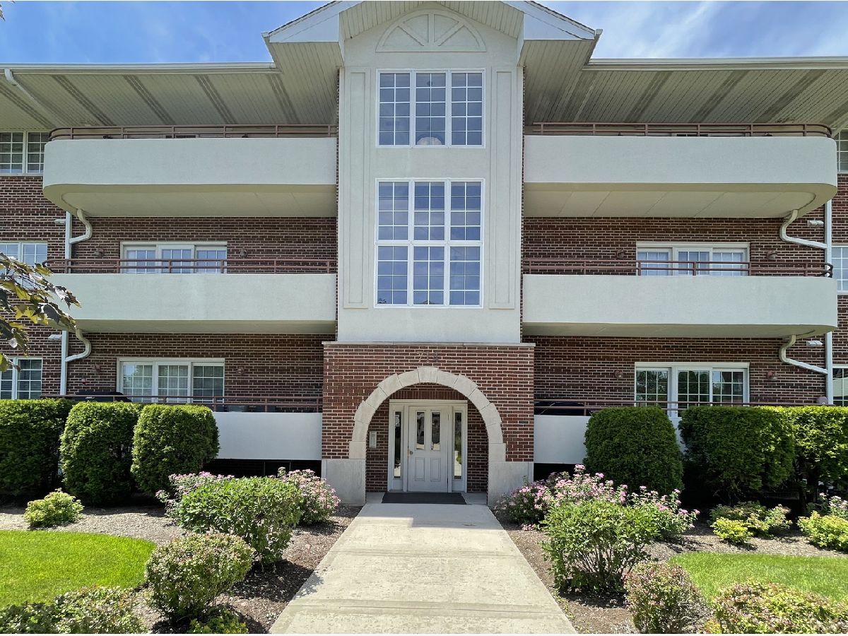 Condominiums Sold Courtyards Of Westmont Westmont Illinois, 714 63rd