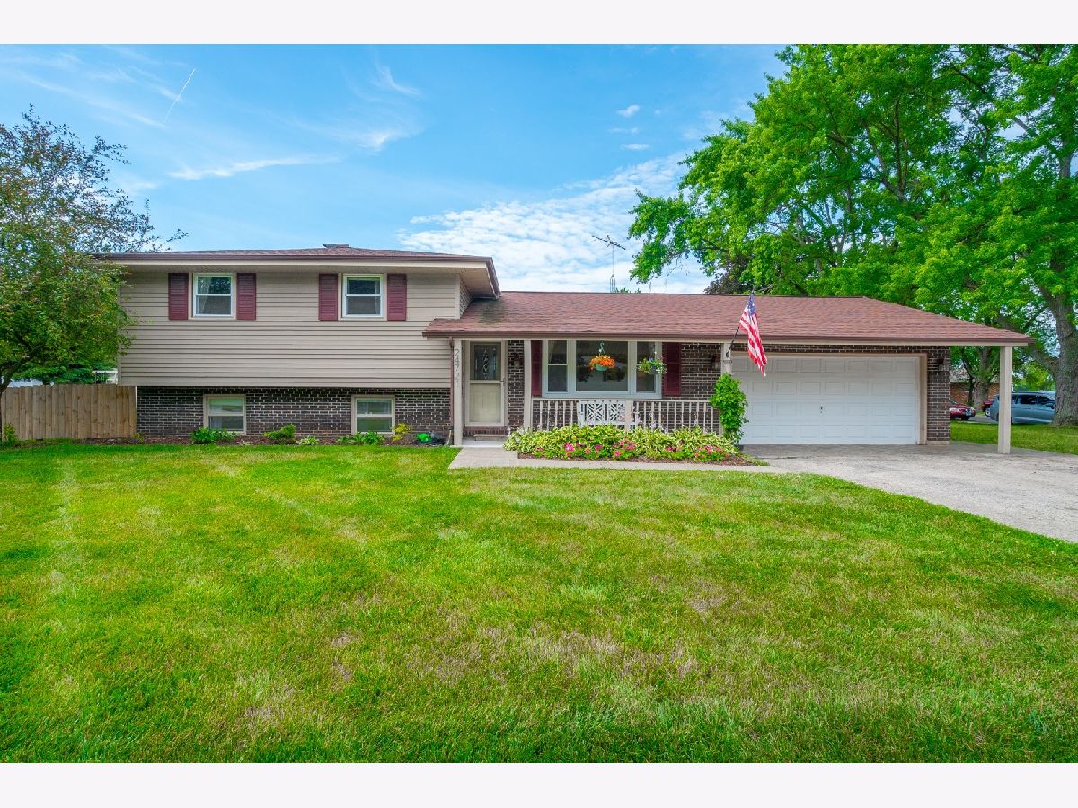 Homes Sold Fairhaven Channahon Illinois, 24721 Dove
