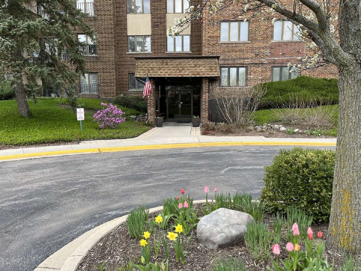 Raintree Glen Ellyn IL, Condominiums & Homes For Sale & For Rent