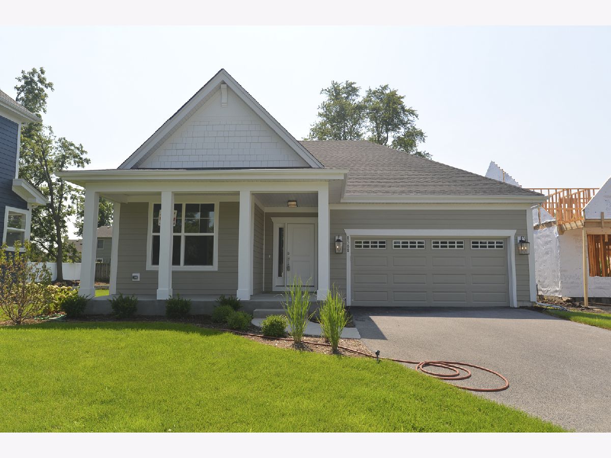 Homes Sold Munhall Glen St Charles Illinois, 1581 Dempsey