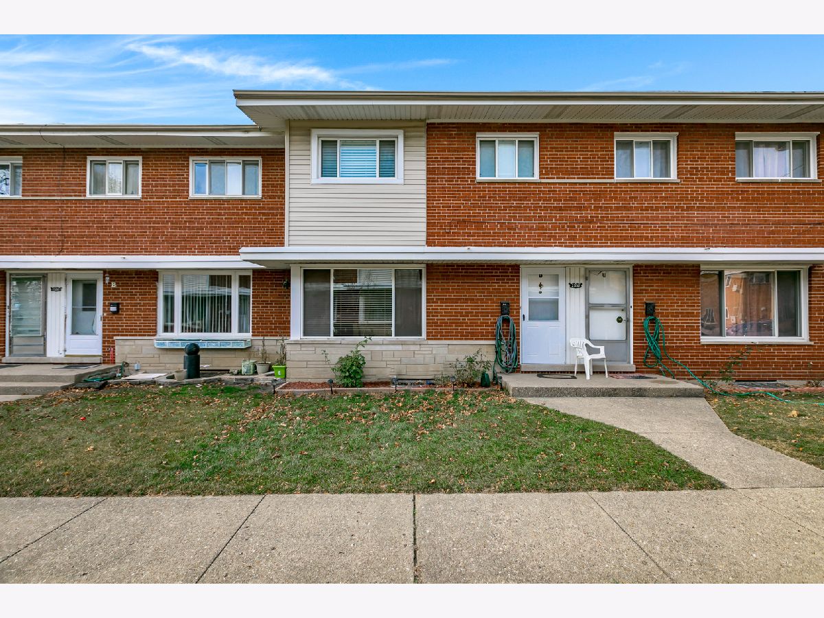 Townhomes Sold Birchwood Townhomes Chicago Illinois, 2532 Birchwood