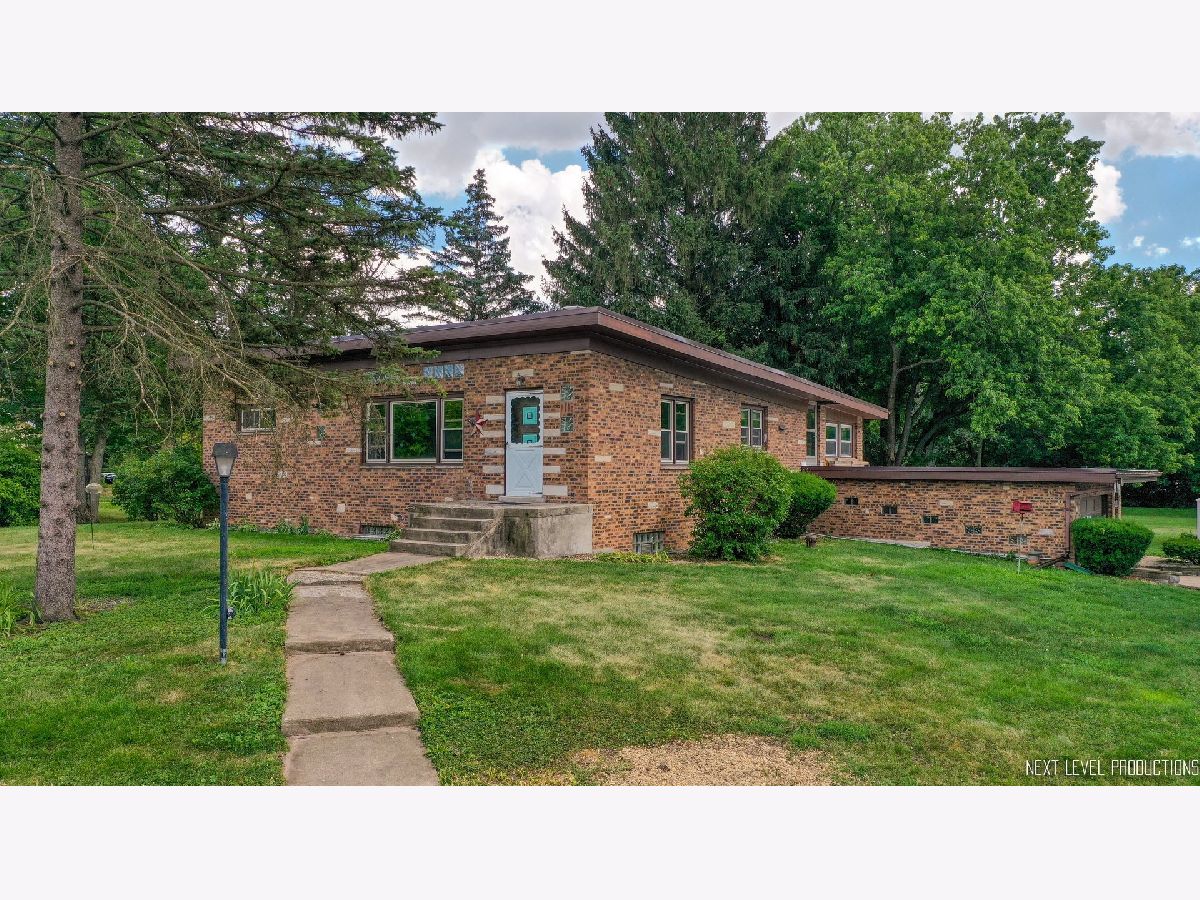 Homes Sold Mcintosh Naperville Highlands Naperville Illinois, 25w651 Surrey