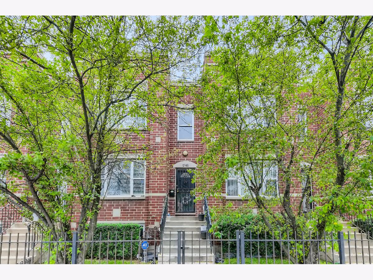 Homes & Townhomes & Condos Sold Homan Square Chicago Illinois, 1246 Homan