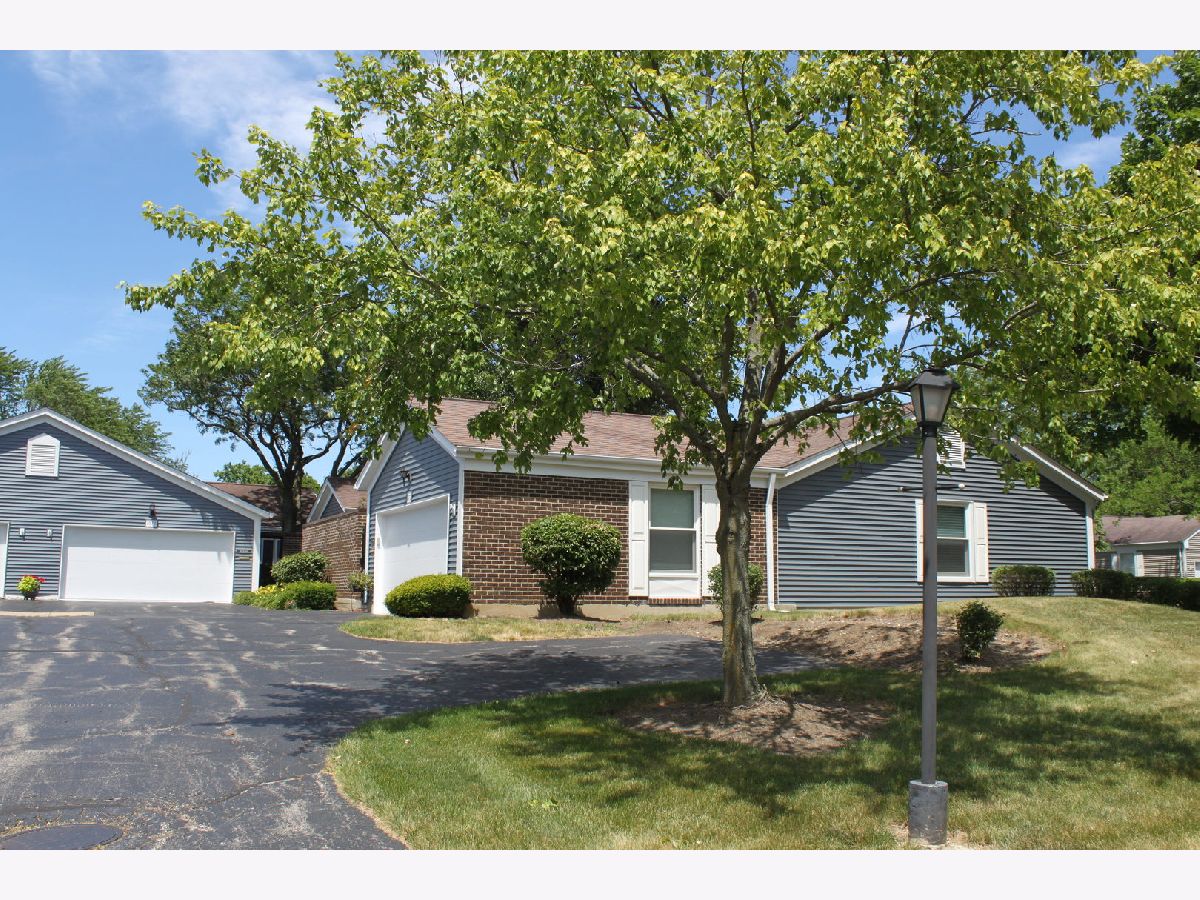 Townhomes Sold Dartmouth Village Wheaton Illinois, 1072 Dartmouth