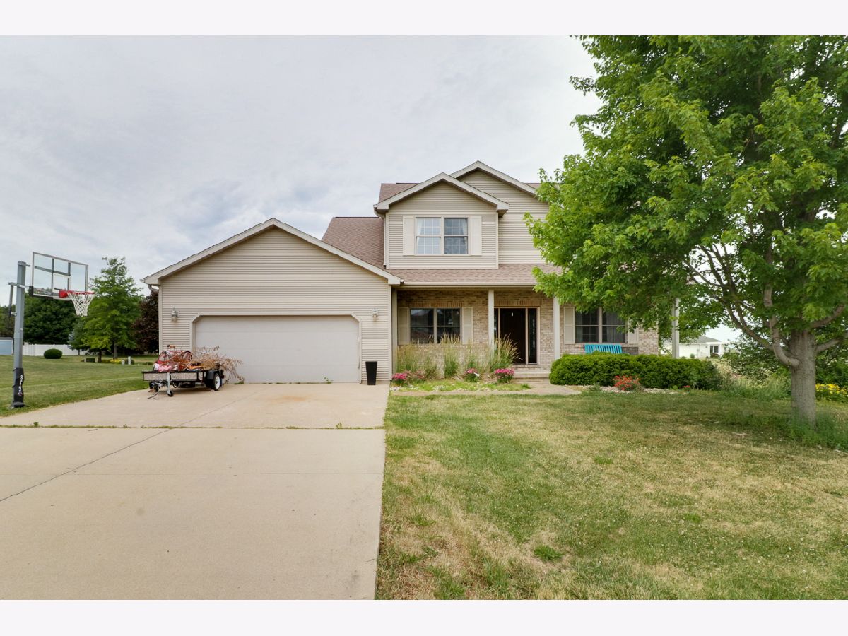 Sold Hopedale Illinois, 210 Vernon