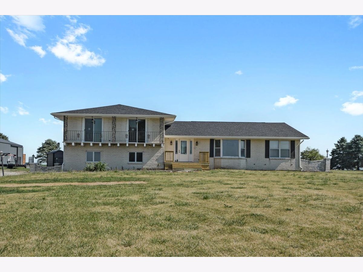  Sold Armstrong Illinois, 4216 2500 North
