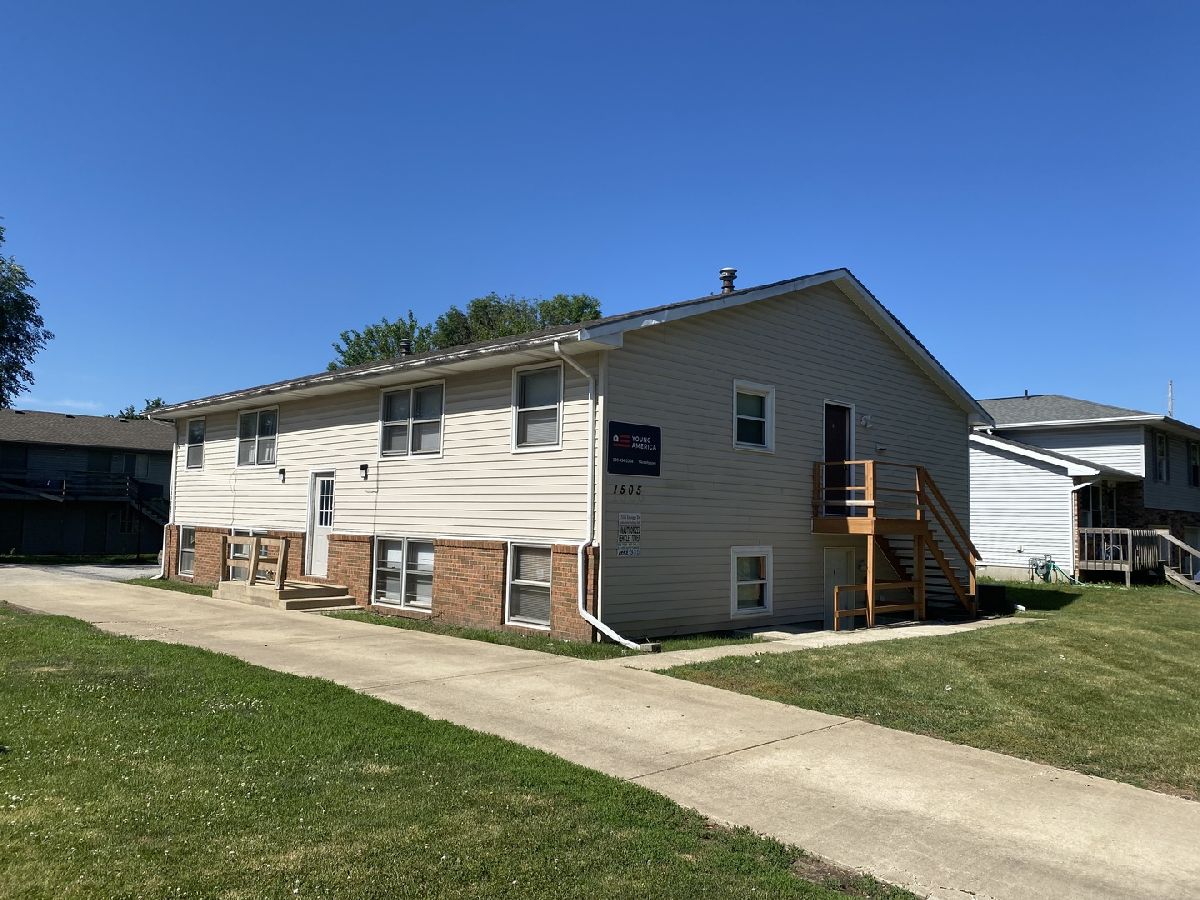 Condos & Townhomes & Homes Sold College Park Normal Illinois, 1505 Ensign