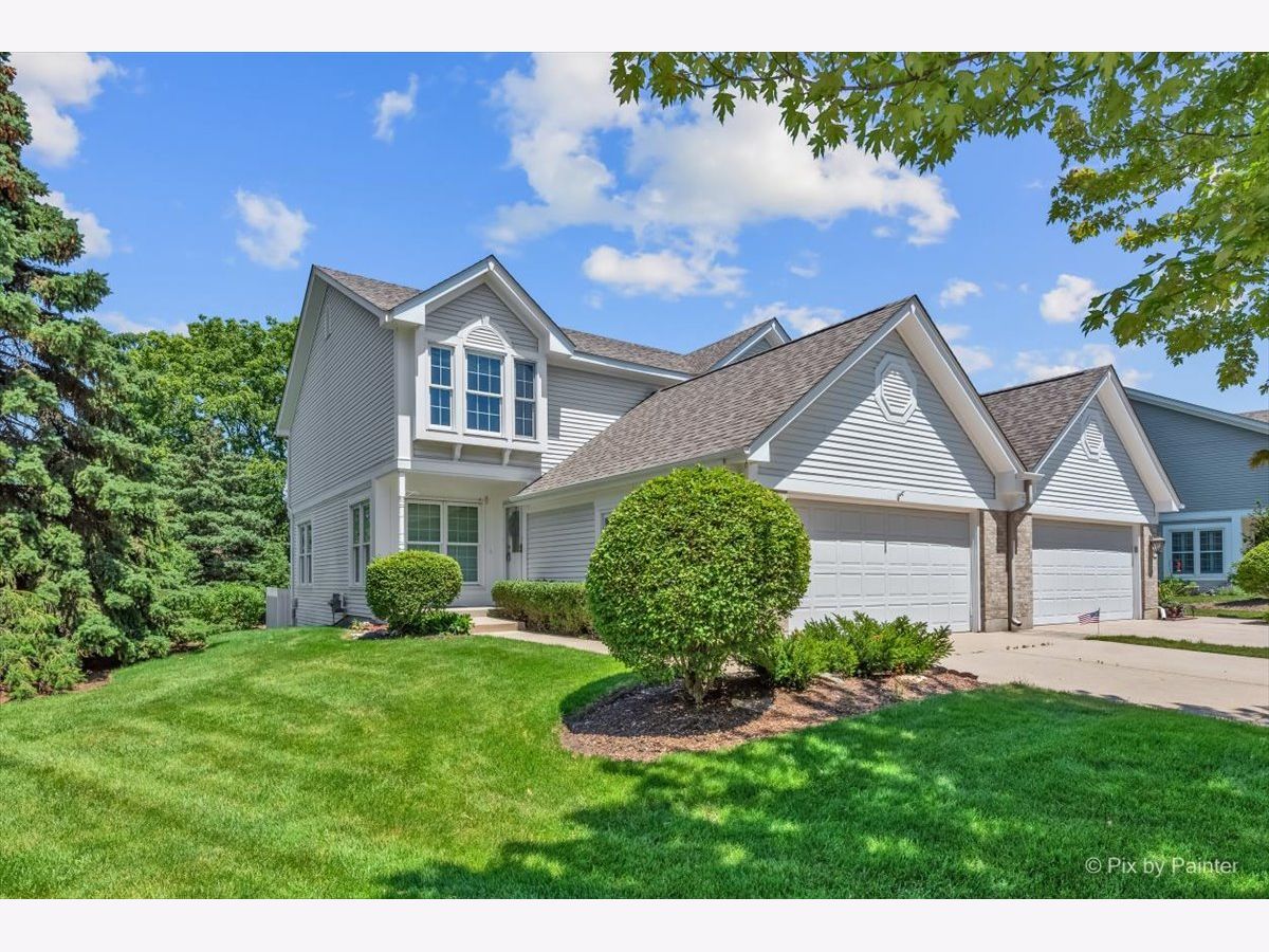 Townhomes Sold Hidden Pond Crystal Lake Illinois, 650 Kendallwood