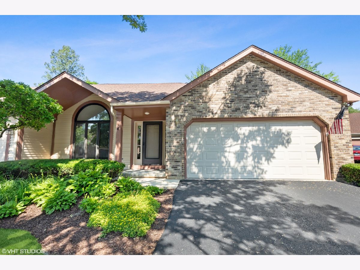 Condos & Townhomes & Homes Sold Spring Oaks Elgin Illinois, 4 White Oak