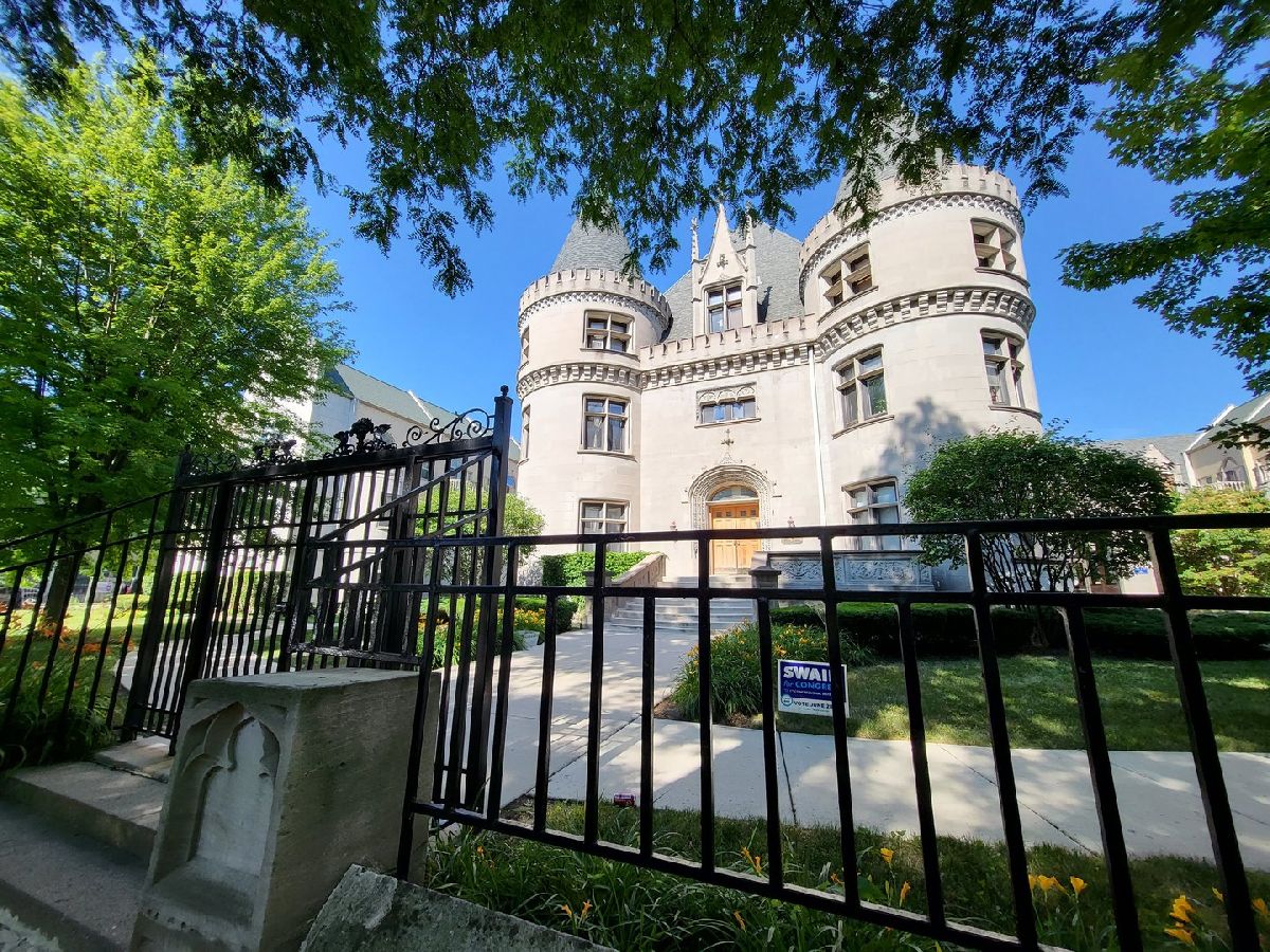 Townhomes & Condos Sold Mcgill Parc Condominiums Chicago Illinois, 4938 Drexel