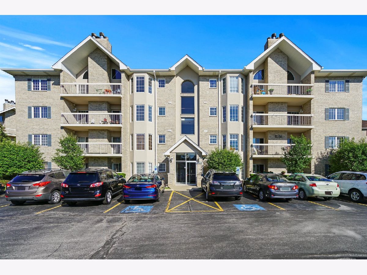 Condominiums Sold Grafton Place Tinley Park Illinois, 7759 Bristol Park