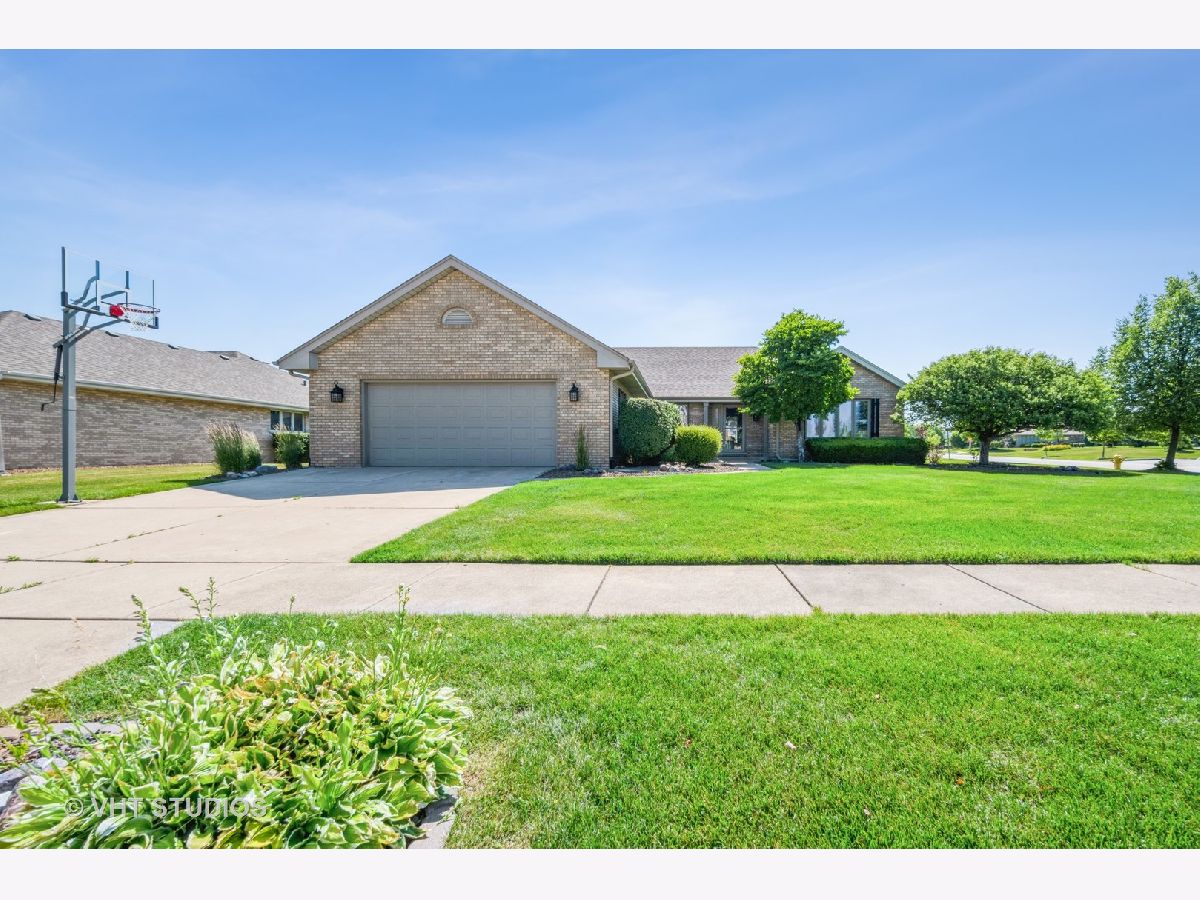 Eagle Ridge Orland Park IL, Townhomes & Condos & Homes For Sale & For