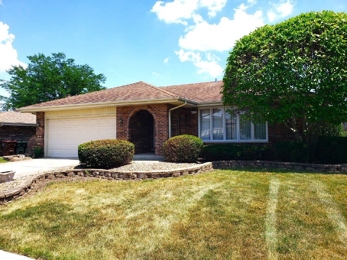 Homes Sold La Grande Vista Oak Forest Illinois, 15613 Rob Roy