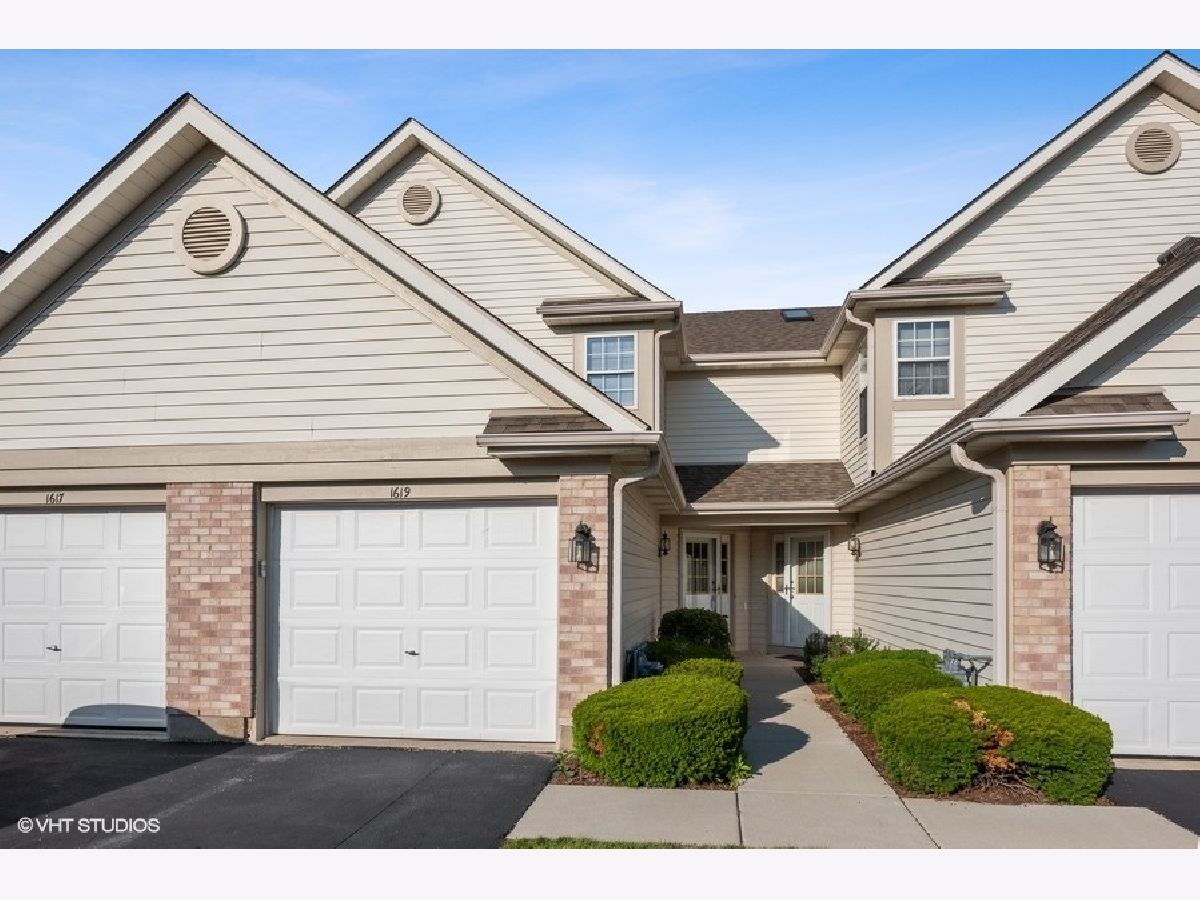 Briar Pointe Schaumburg IL, Townhomes & Condos For Sale & For Rent Sadie Winter Dana Cohen