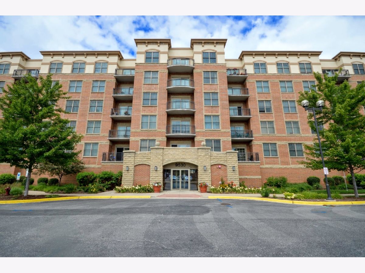 Condominiums Sold Prairie Town Center Oak Lawn Illinois, 9530 Cook