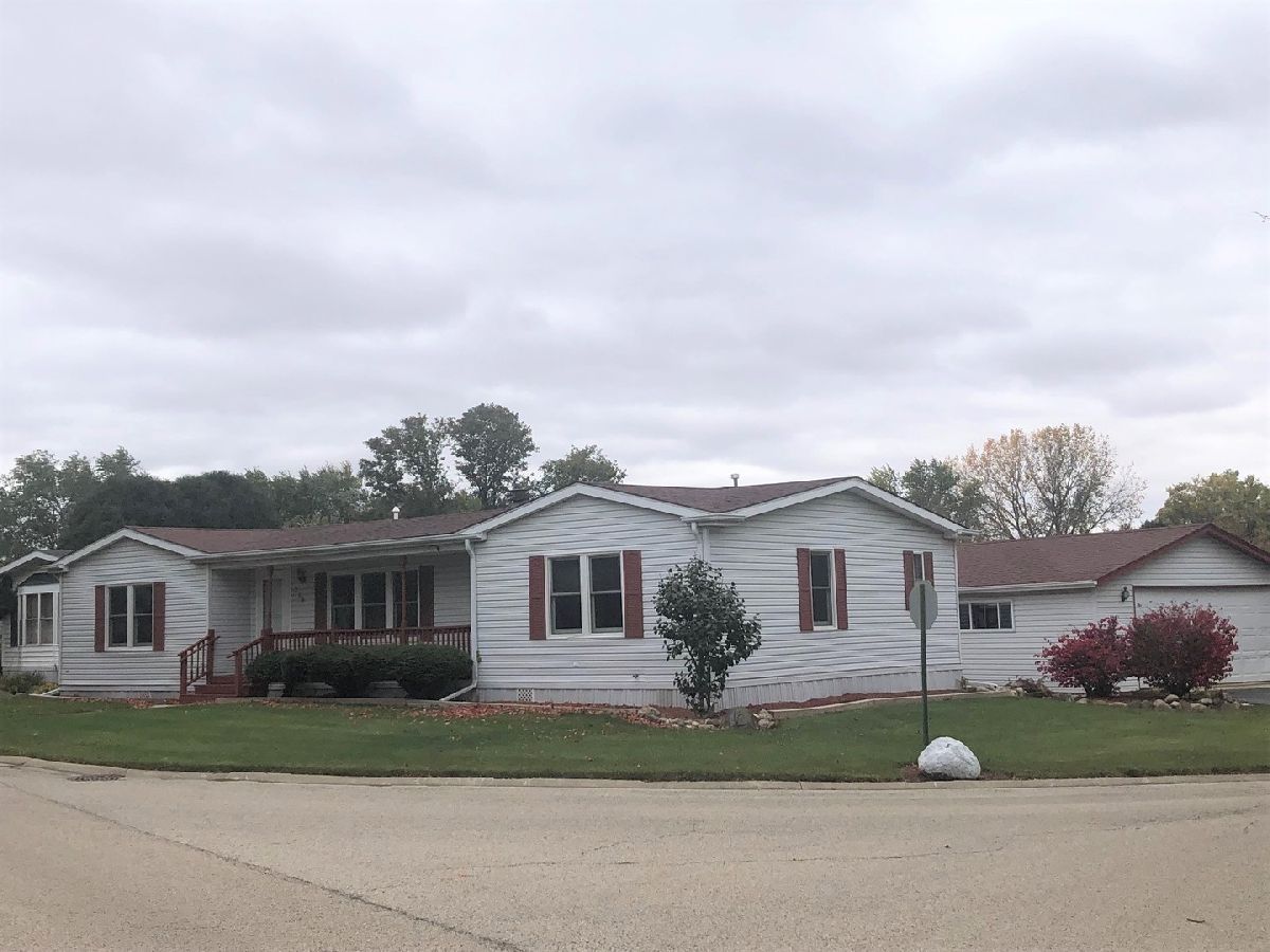 Indian Trails Marengo IL, Homes For Sale & For Rent Sadie Winter Dana