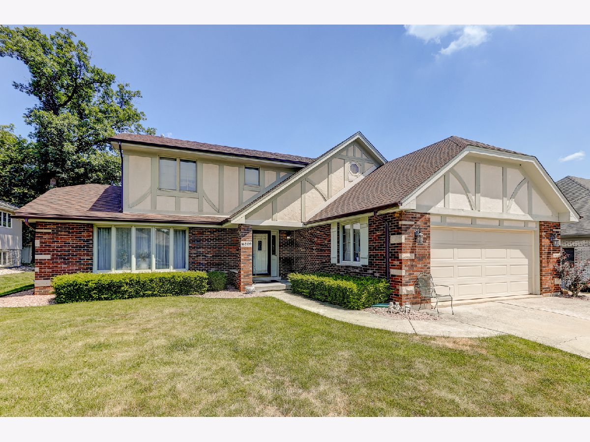 Homes Sold Lancaster Estates Tinley Park Illinois, 16809 Helen Sandidge