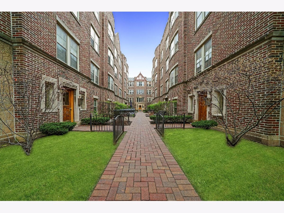 Condominiums Sold Lions Gate Condominiums Oak Park Illinois, 1130 Washington