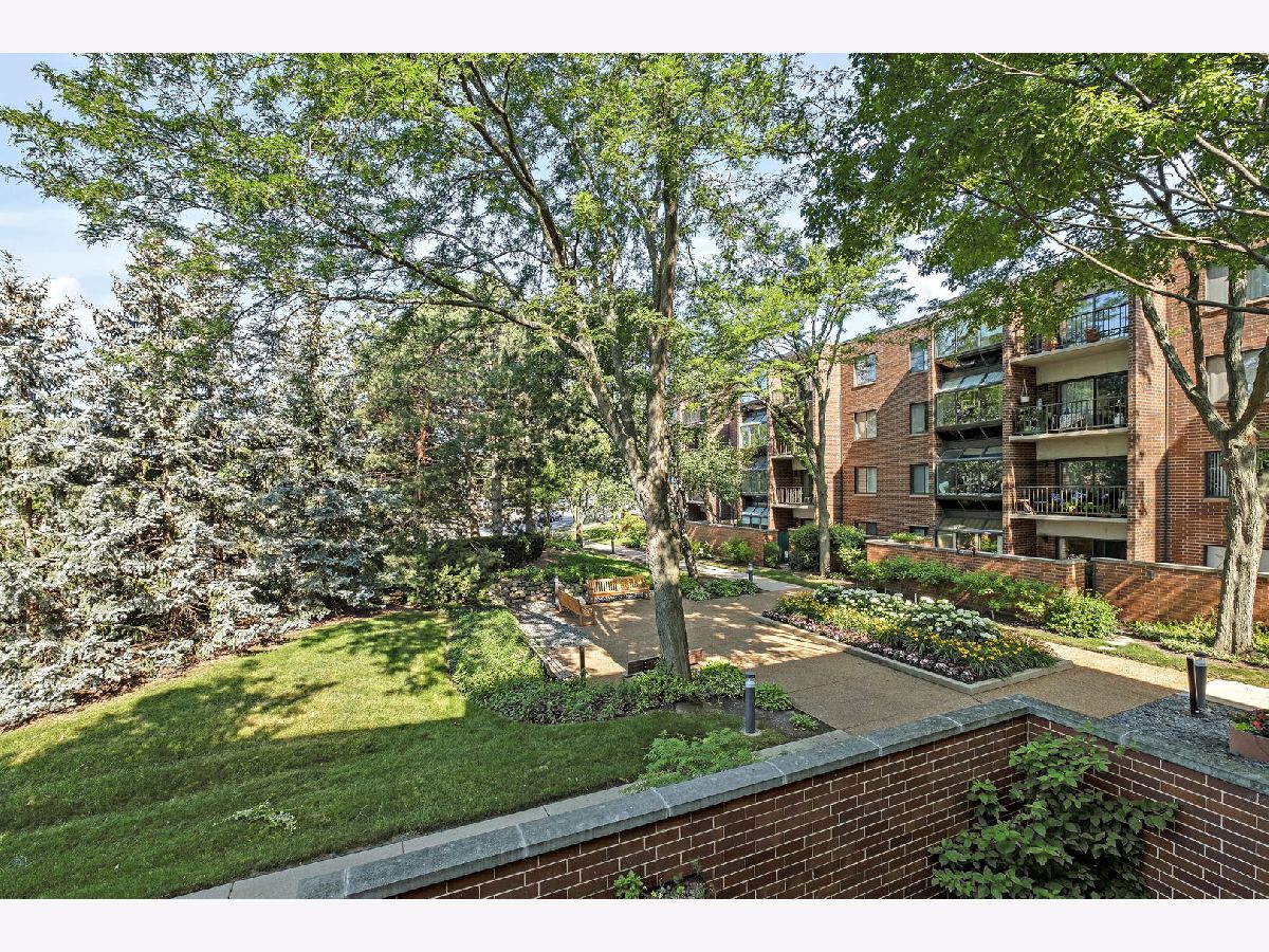 Condominiums Sold The Gallery Park Ridge Illinois, 2200 Bouterse