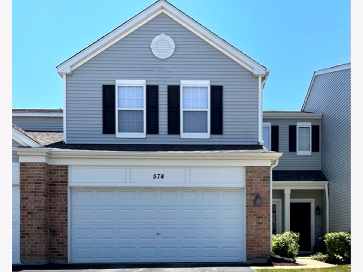 Townhomes Sold Springbrook Trails Oswego Illinois, 574 Springbrook