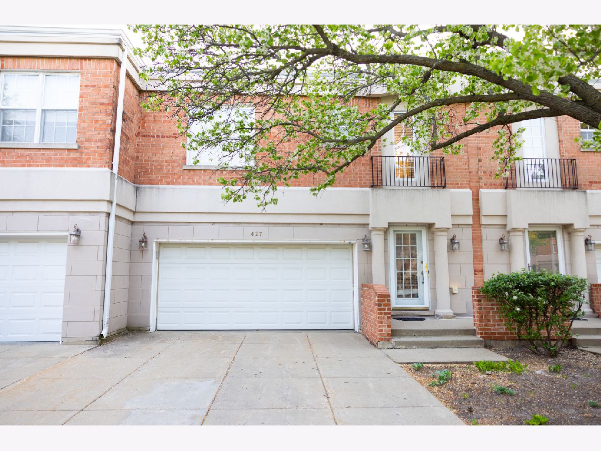 Townhomes & Condos Sold Town Place Buffalo Grove Illinois, 427 Town Place
