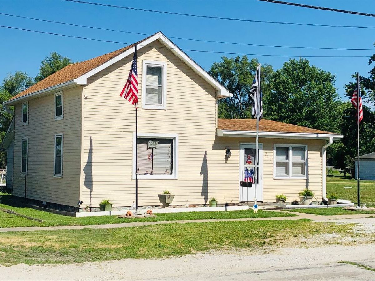  For Sale Aroma Park Illinois, 202 Bridge Street