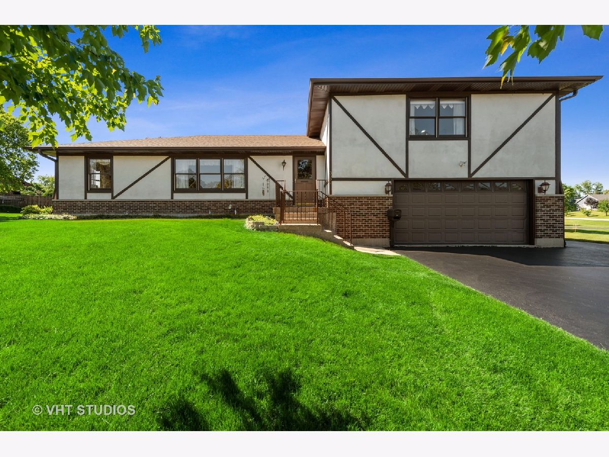 Homes Sold Schneider Estates Mchenry Illinois, 3007 Schneider