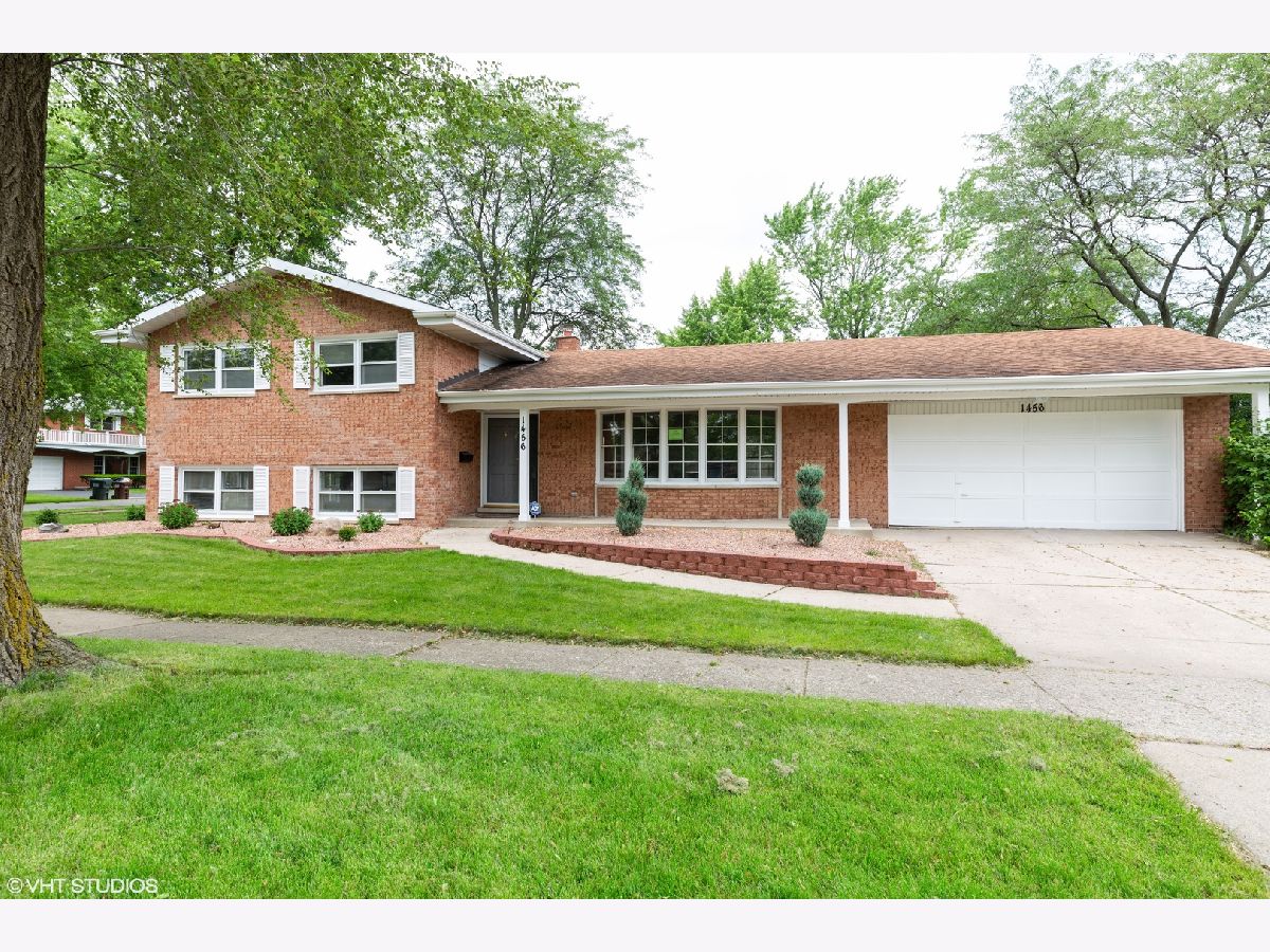 Homes Rented Carson Homewood Illinois, 1456 Idlewild