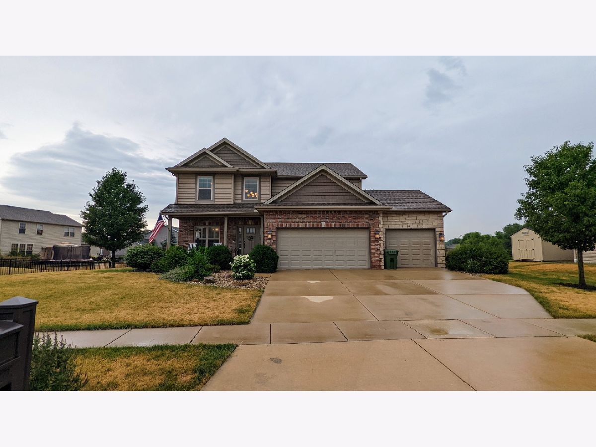 Homes Sold Country Ridge Mahomet Illinois, 402 Country Ridge