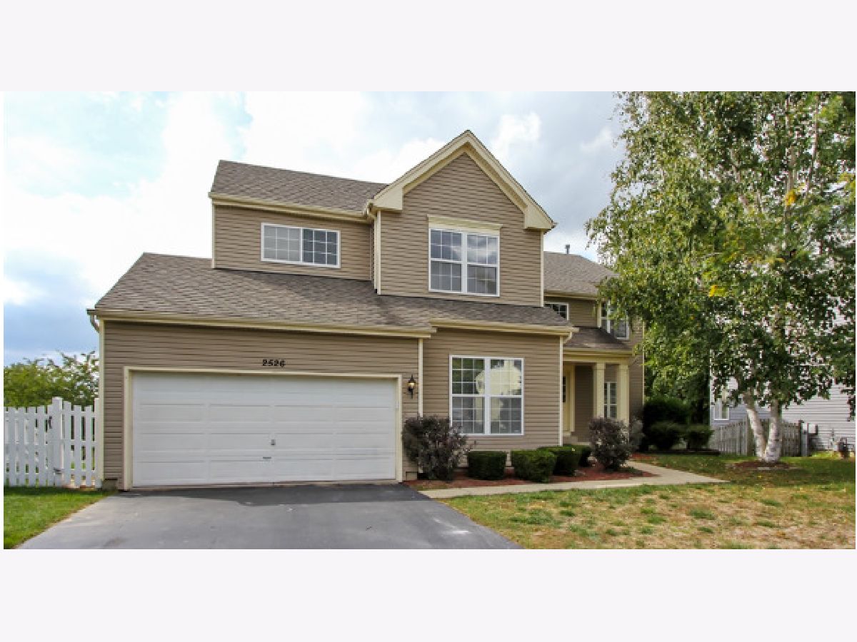 Homes & Townhomes Rented Country Walk Round Lake Beach Illinois, 2526 Acorn