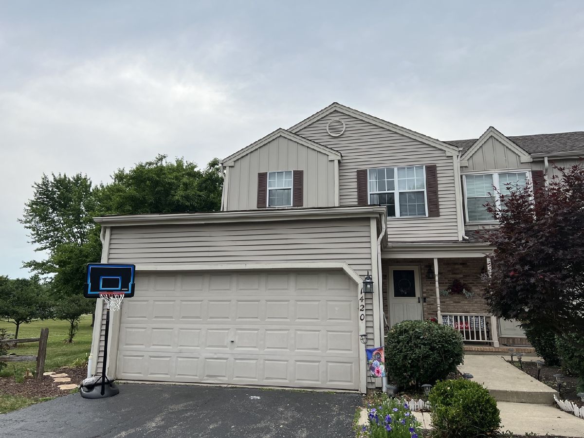 Homes & Townhomes & Condos Rented Fox Croft Aurora Illinois, 1420 Foxcroft