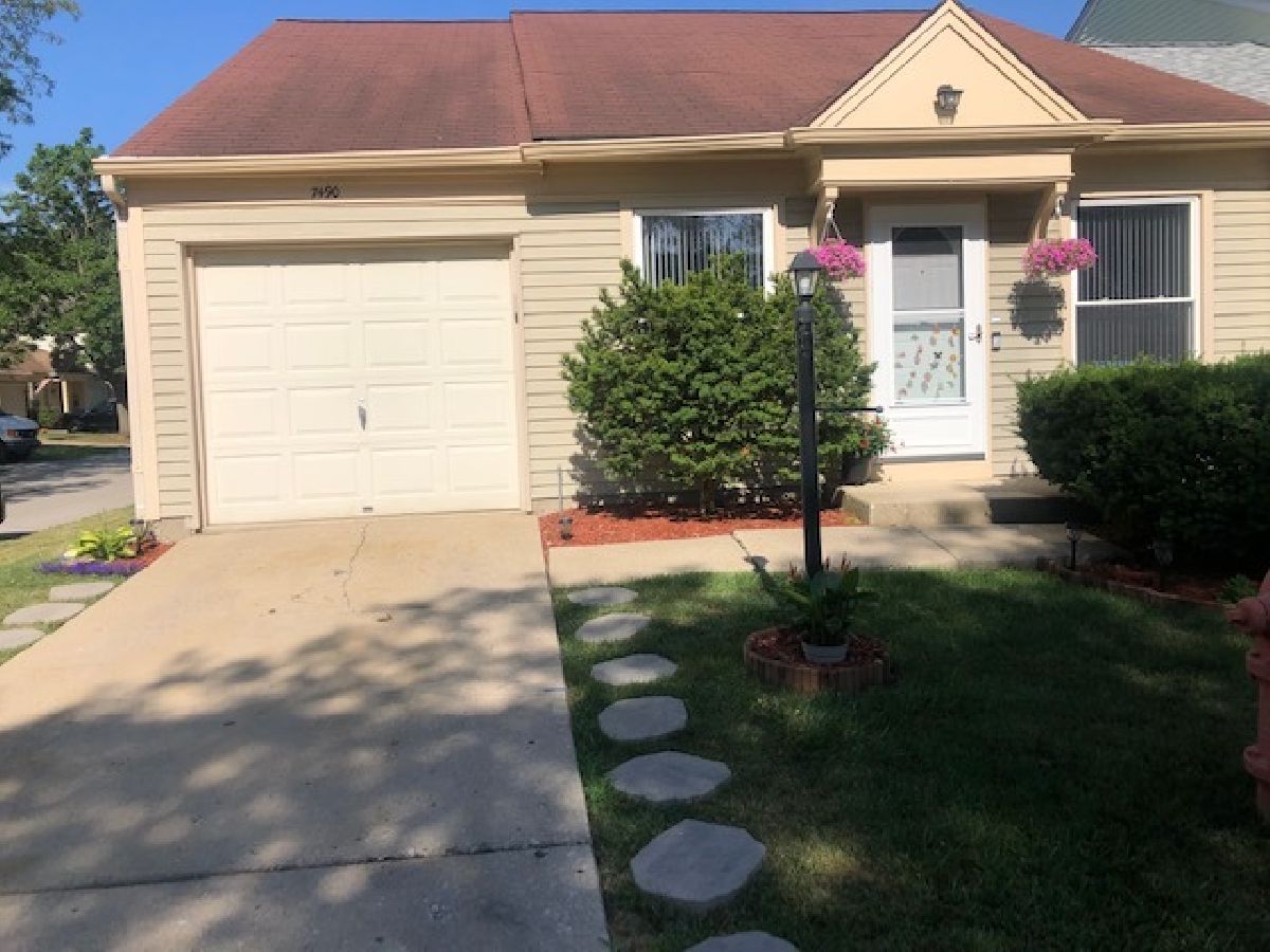 Townhomes Sold Hartford Square Hanover Park Illinois, 7490 Harrison