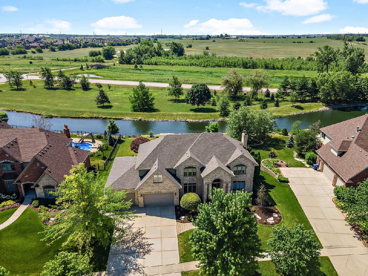 Homes Sold Coquille Point Frankfort Illinois, 11733 Azure
