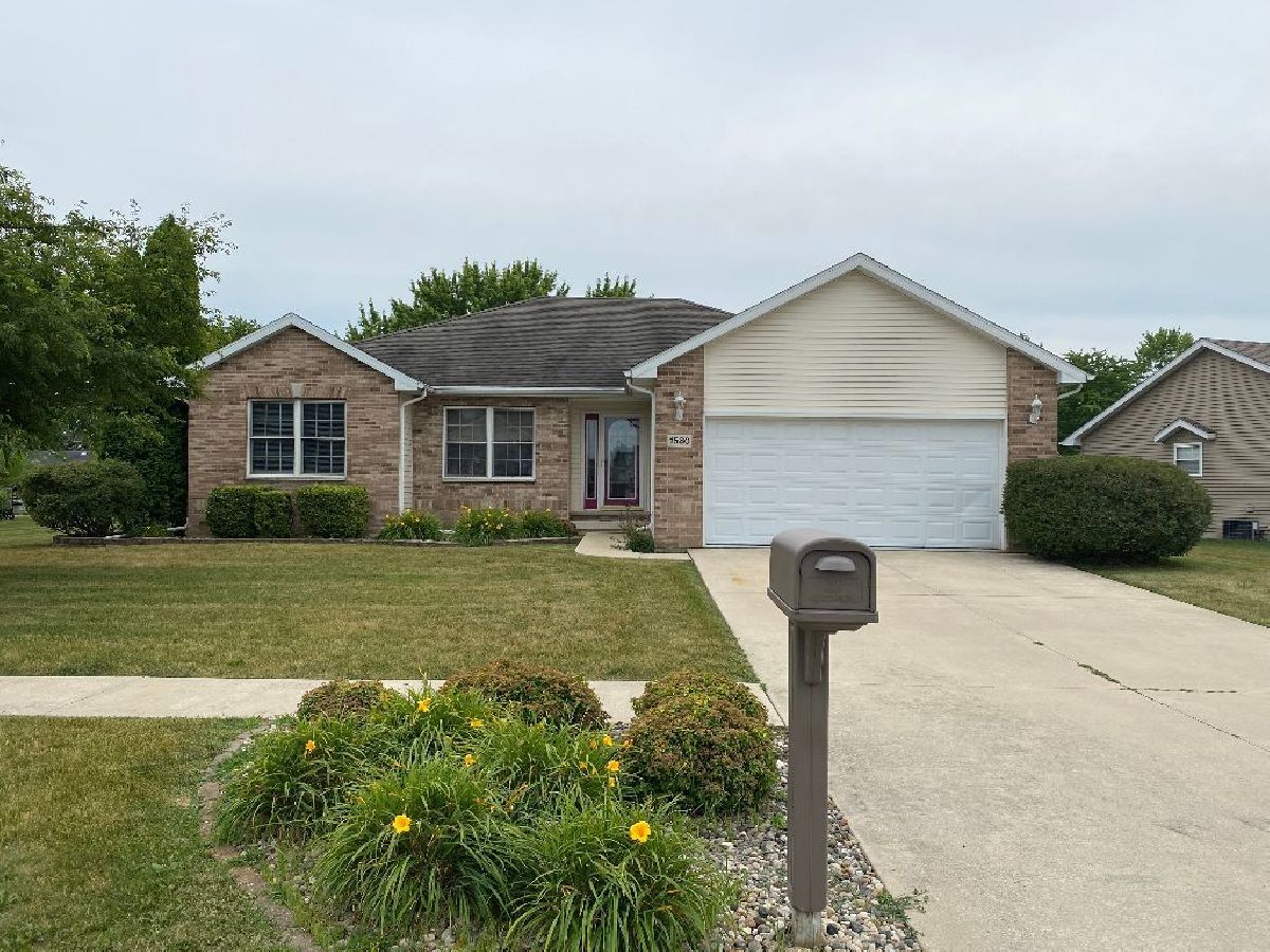 Homes & Condos & Townhomes Sold Highpoint Bourbonnais Illinois, 1580 Mid Court